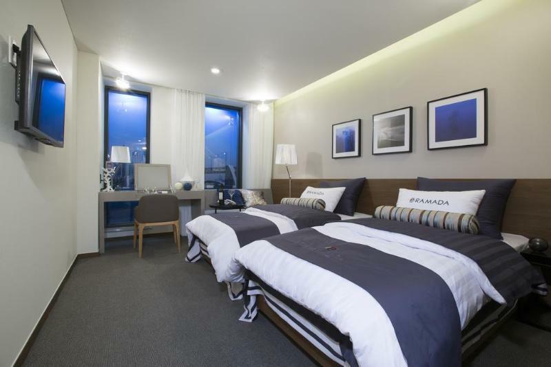 Ramada Encore By Wyndham Busan Haeundae Exteriör bild